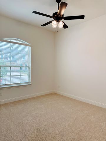 5405 Bardwell Drive, Denton, TX 76226