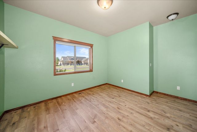 1414 E Sawgrass Ln, Deer Park, WA 99006