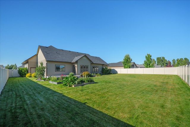 1414 E Sawgrass Ln, Deer Park, WA 99006