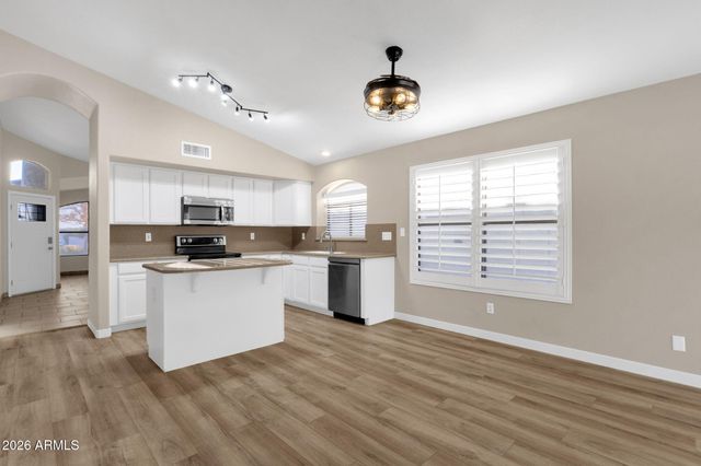 15244 W MELISSA Lane, Surprise, AZ 85374