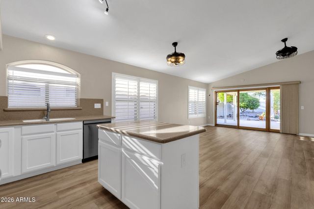 15244 W MELISSA Lane, Surprise, AZ 85374