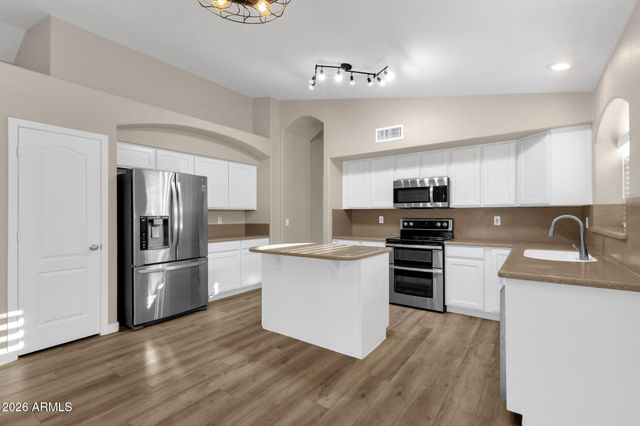 15244 W MELISSA Lane, Surprise, AZ 85374