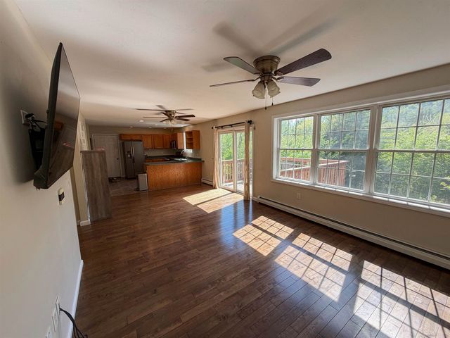 83 Tabor Circle, Albany, NH 03818