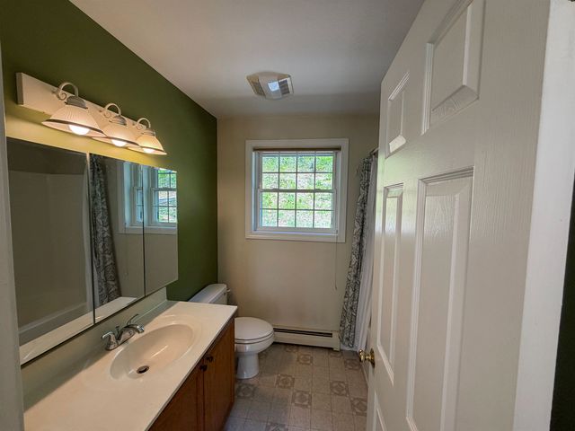 83 Tabor Circle, Albany, NH 03818