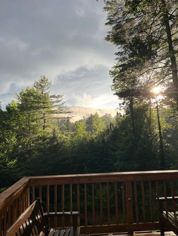 83 Tabor Circle, Albany, NH 03818