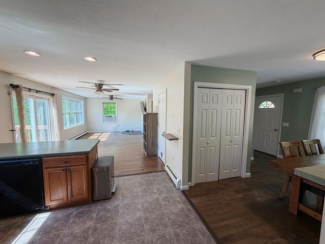 83 Tabor Circle, Albany, NH 03818