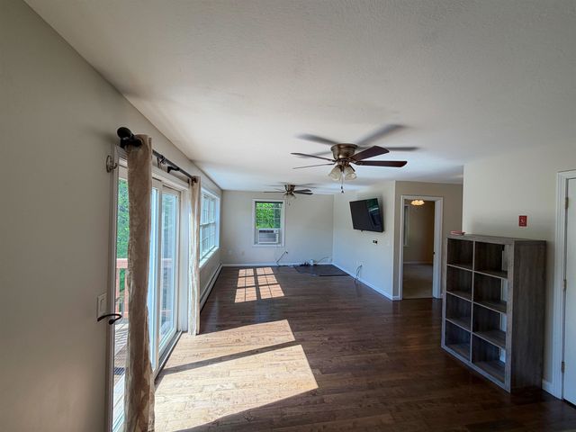 83 Tabor Circle, Albany, NH 03818