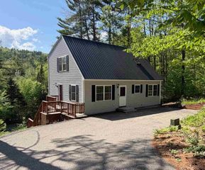 83 Tabor Circle, Albany, NH 03818
