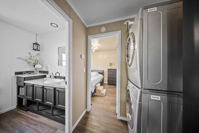 10510 W W Richland Rd, Cheney, WA 99004