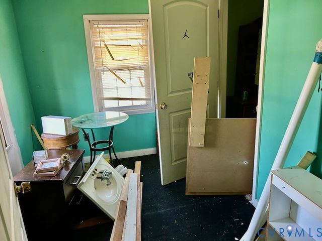 655 Lawrence St, Petersburg, VA 23803