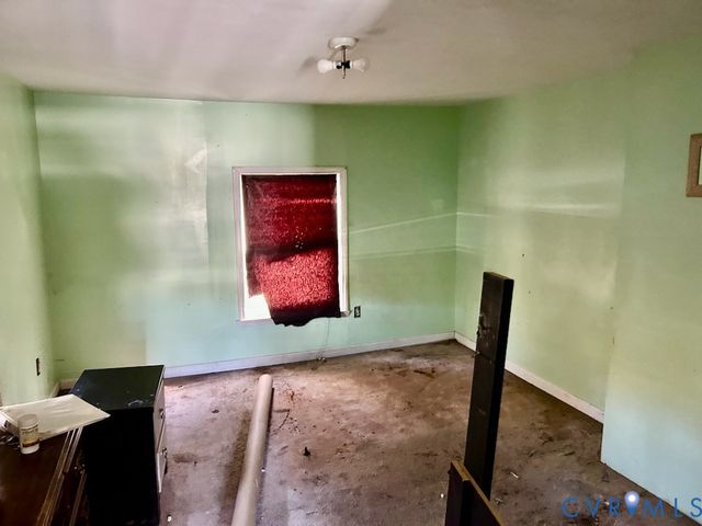 655 Lawrence St, Petersburg, VA 23803