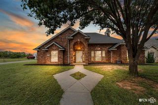 4 CANYON BLUFF COURT, Wichita Falls, TX 76309