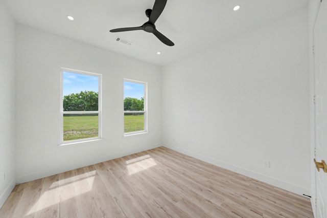 4318 County Road 1088, Celeste, TX 75423