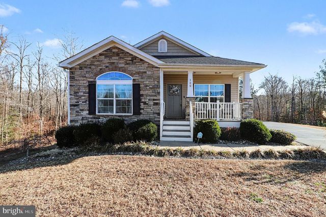 129 HICKORY HILL OVERLOOK CT, Fredericksburg, VA 22405