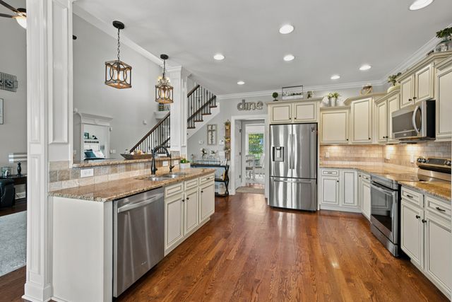 3927 Rowland Rd, Murfreesboro, TN 37128
