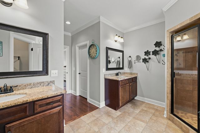 3927 Rowland Rd, Murfreesboro, TN 37128