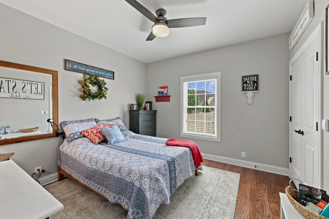 3927 Rowland Rd, Murfreesboro, TN 37128