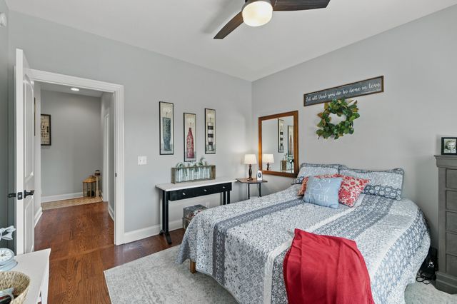 3927 Rowland Rd, Murfreesboro, TN 37128