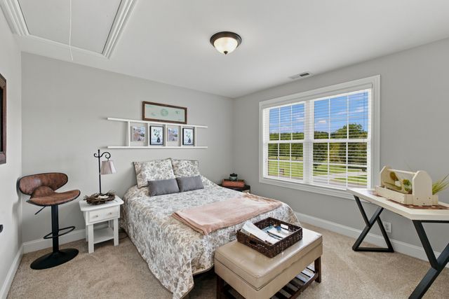 3927 Rowland Rd, Murfreesboro, TN 37128