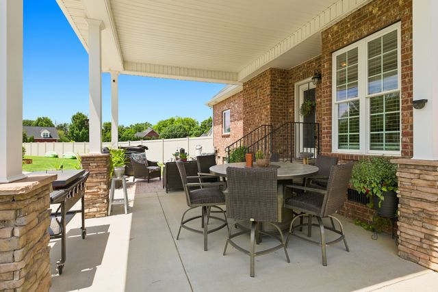 3927 Rowland Rd, Murfreesboro, TN 37128