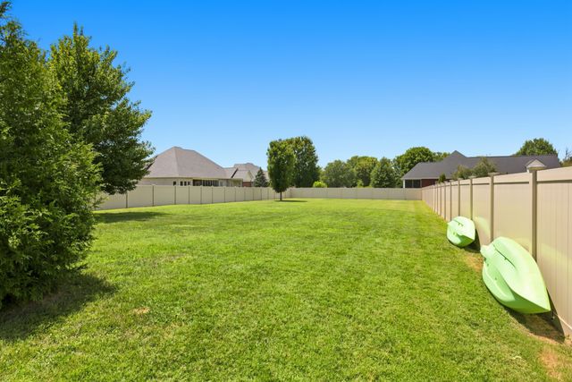 3927 Rowland Rd, Murfreesboro, TN 37128