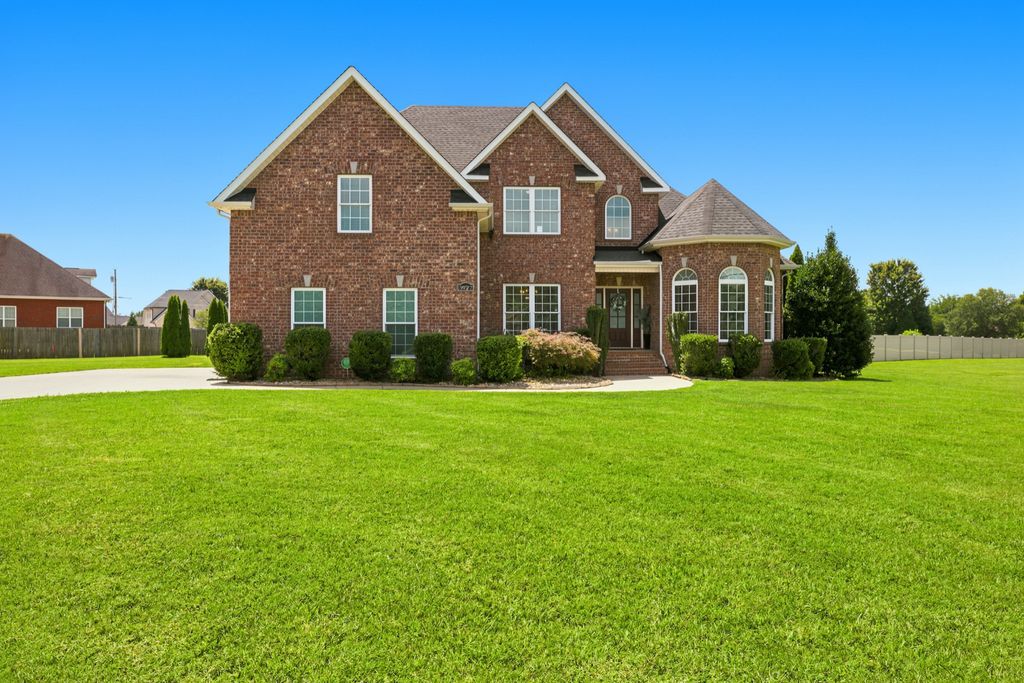 3927 Rowland Rd, Murfreesboro, TN 37128