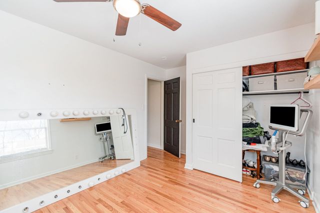 241 N Ashbrook Circle, Lakeside Park, KY 41017