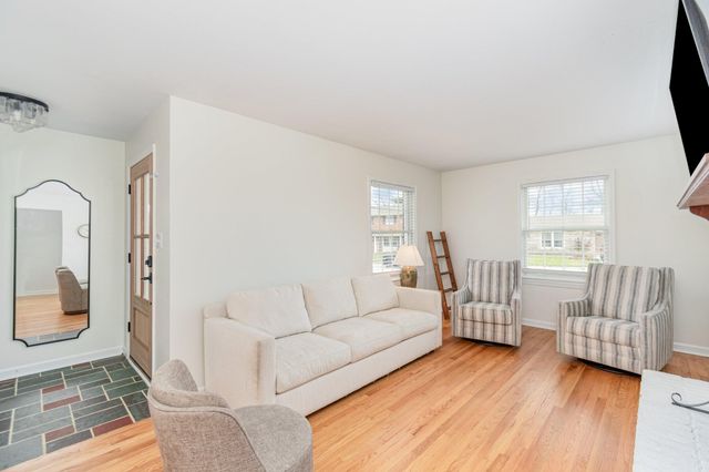 241 N Ashbrook Circle, Lakeside Park, KY 41017