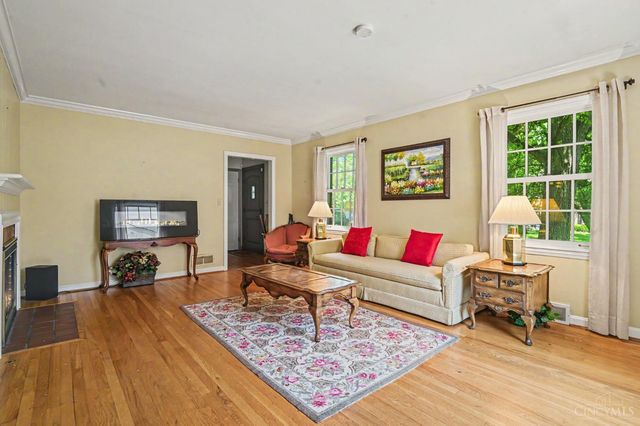 119 Forest Avenue, Wyoming, OH 45215