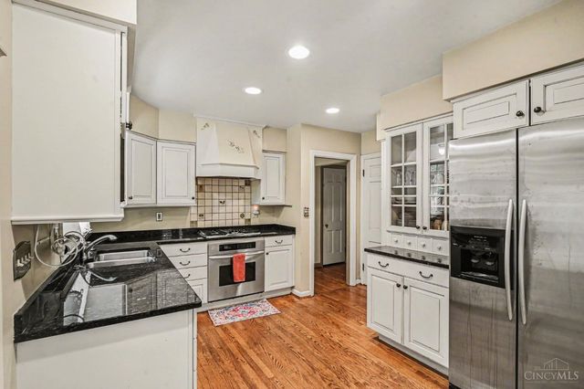 119 Forest Avenue, Wyoming, OH 45215