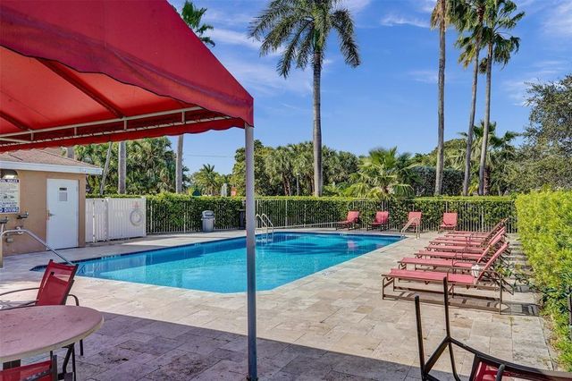 4151 Eastridge Circle, Deerfield Beach, FL 33064