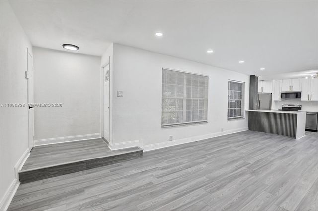 7120 Allen St, Hollywood, FL 33024