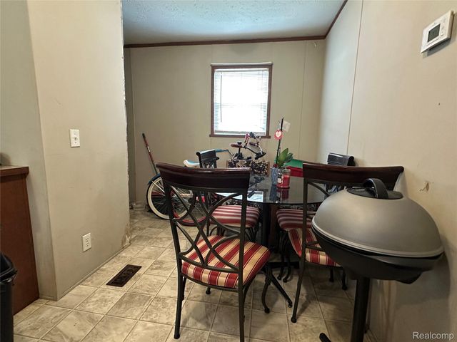 37789 Joplin Dr, Clinton Charter Township, MI 48036