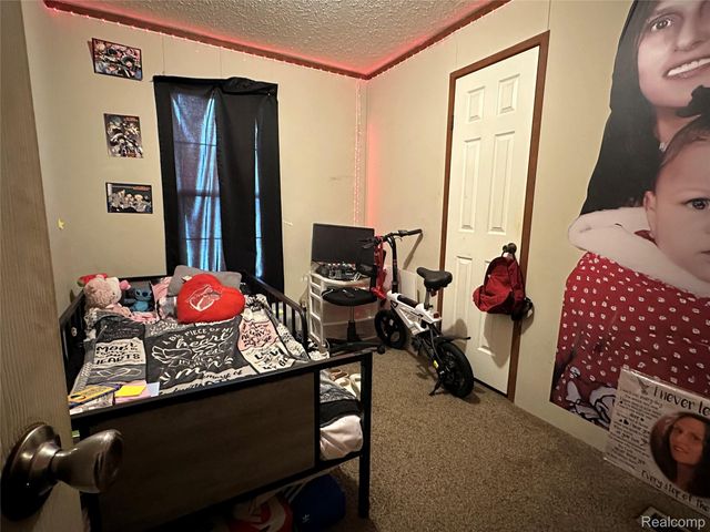 37789 Joplin Dr, Clinton Charter Township, MI 48036