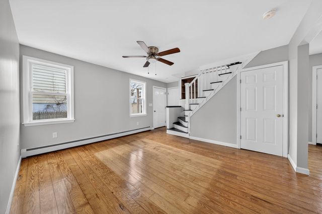 165 Grant St, Fall River, MA 02721