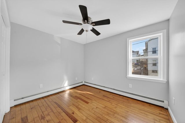 165 Grant St, Fall River, MA 02721
