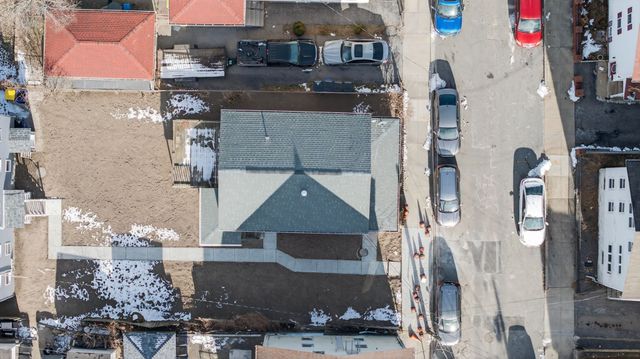 165 Grant St, Fall River, MA 02721