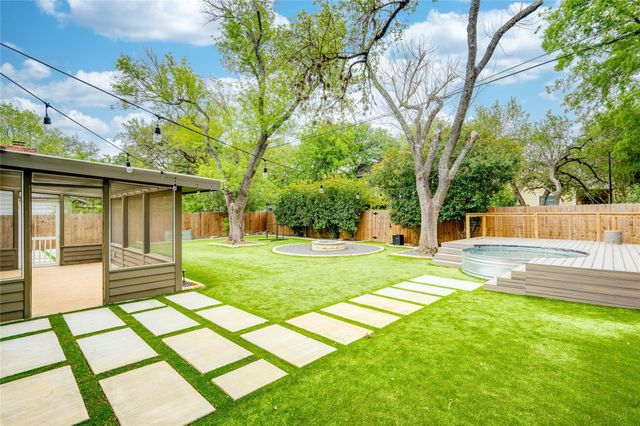 2305 Falcon Hill DR, Austin, TX 78745