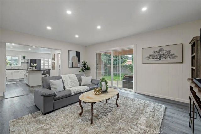 7456 Corey, Downey, CA 90242