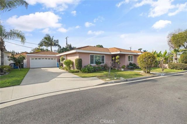 7456 Corey, Downey, CA 90242