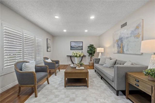 7456 Corey, Downey, CA 90242