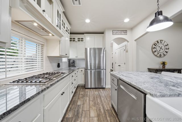 23868 E 95th Street S, Broken Arrow, OK 74014
