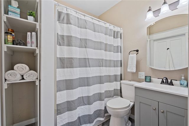 309 W 6th Street, Vinton, IA 52349