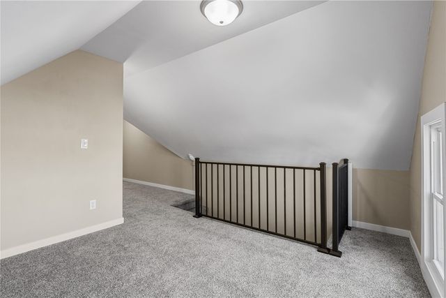 309 W 6th Street, Vinton, IA 52349