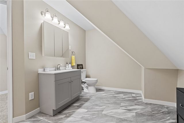 309 W 6th Street, Vinton, IA 52349