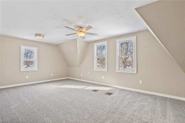 309 W 6th Street, Vinton, IA 52349