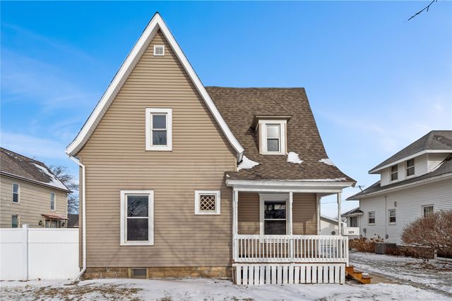 309 W 6th Street, Vinton, IA 52349