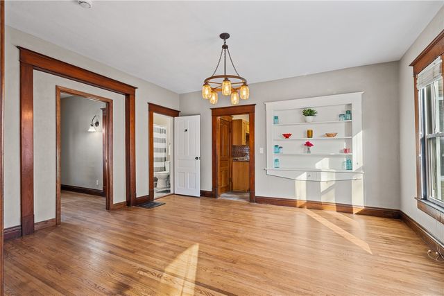 309 W 6th Street, Vinton, IA 52349