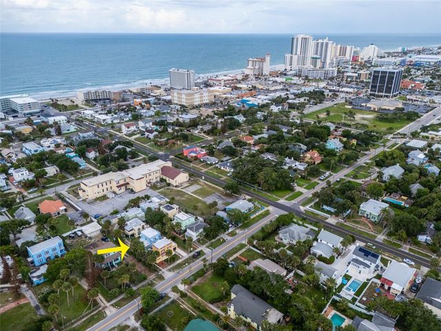 4 CLARENDON COURT, Daytona Beach, FL 32118