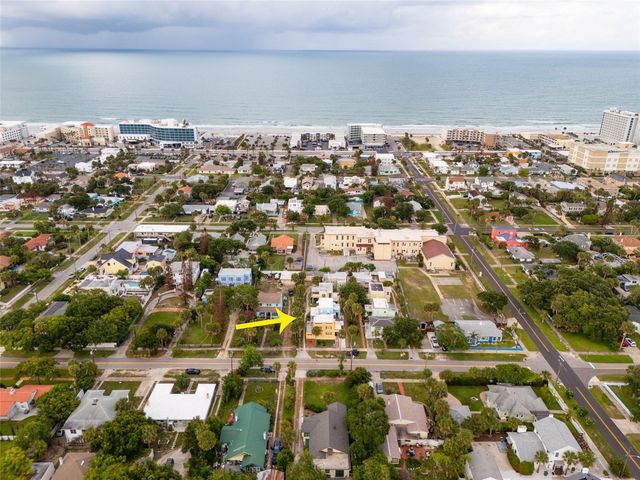 4 CLARENDON COURT, Daytona Beach, FL 32118